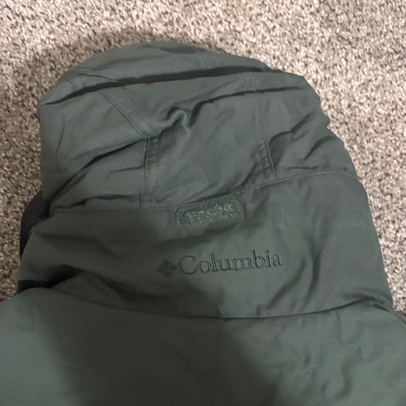 Columbia Men's Green and Gray Performance Jacket - Picture 15 of 15